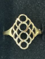 9ct Gold ring Size Q