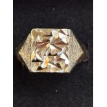 9ct gold signet ring, size Q, 6.1grams