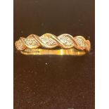 9ct Gold ring set with diamonds Size O 2.4g