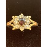 9ct Gold ring set with garnet & cz stones Size M 1