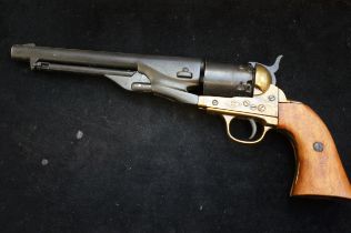 Revolving reproduction pistol