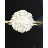 18ct gold diamond cluster ring, size J