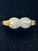 9ct Gold crossover ring diamonds, size O, 2.3grams