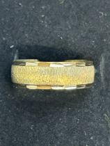 9ct Gold wedding band Size O