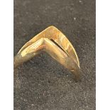 9ct Gold wishbone ring Size Y