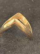 9ct Gold wishbone ring Size Y
