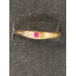 9ct Gold ring set with single ruby Size R