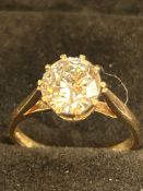 9ct Gold ring set with large solitare white stone