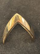 9ct Gold wishbone ring Size R Weight 4.6