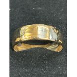 9ct Gold wedding band Weight 4.2g Size W