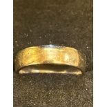 9ct gold wedding band Size L 3,7 grams