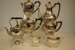 Silver plated service, some being Elkington to inc