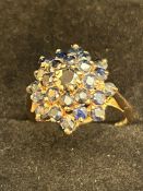 9ct Gold cluster ring set with sapphires Weight 4.