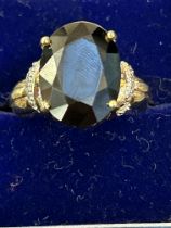 9ct Gold dress ring with large black stone 8.2g Si