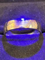 9ct Gold wedding band Weight 4g Size L