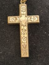 9ct Gold cross pendant