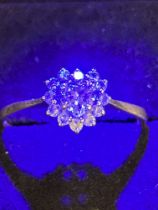 9ct Gold ring cz stones Size U 1.8g