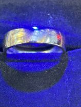 9ct Gold wedding band Weight 4.1g Size K.5