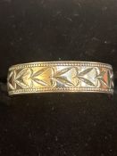 9ct Gold wedding band Weight 2.2g Size T