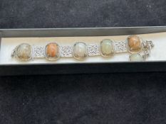 Agate stones bracelet