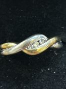 9ct gold ring set with 3 diamonds Size O 2.8g