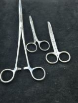 3 Medical scissors