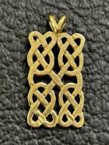 9ct Gold celtic pendant Weight 3.1g