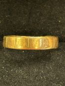 18ct Gold ring 1.6g Size O.5