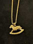 9ct Gold rocking horse pendant & chain length 52cm 4.4g