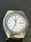 Seiko 5 automatic day/date wristwatch with Pepsi d