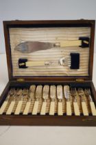 Cased fish knife set