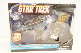 Star Trek phaser pistol & communicator set - unope