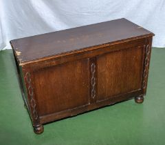 An oak 1950 linen box. 32cm x 35cm 50cm AF