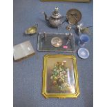 A mixed lot of continental "800" silver and silver plated items to include an Italian small dish and