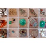 Oriental and worldwide vintage costume jewellery and small decorative items to include jade,