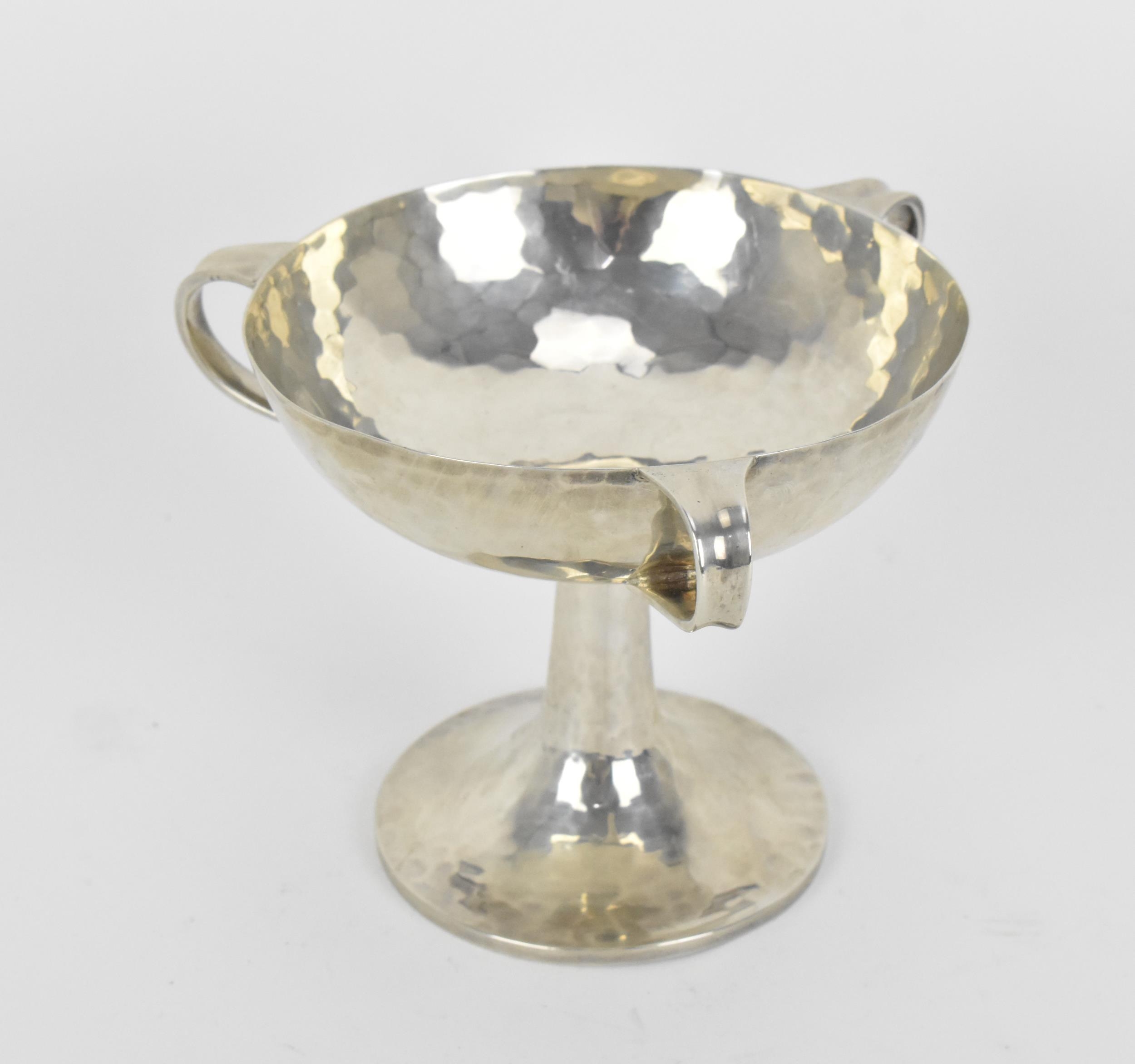 An Edwardian Art Nouveau silver hammered bowl on stand by William Hutton & Sons, London 1906, with - Image 2 of 5