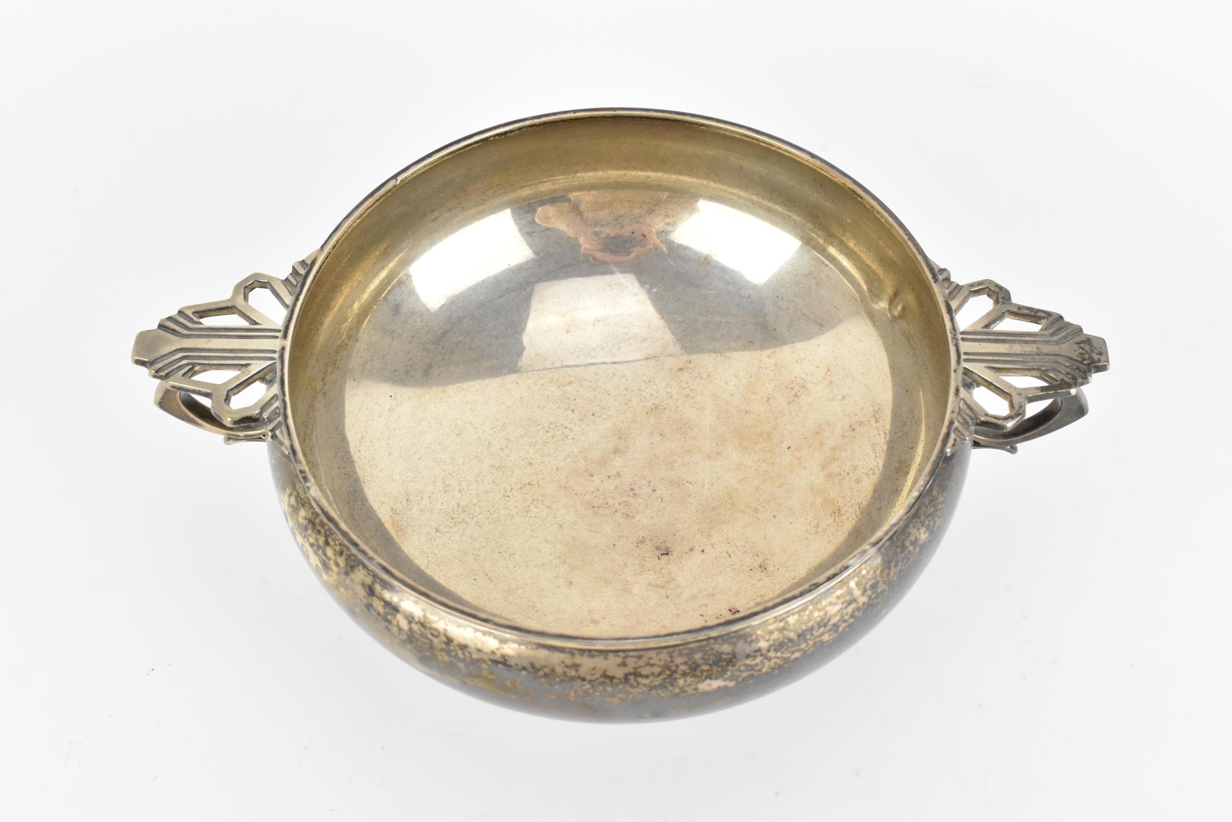 A George V silver footed bowl by William Neale & Son, Birmingham 1930, the bowl of circular form - Image 2 of 3