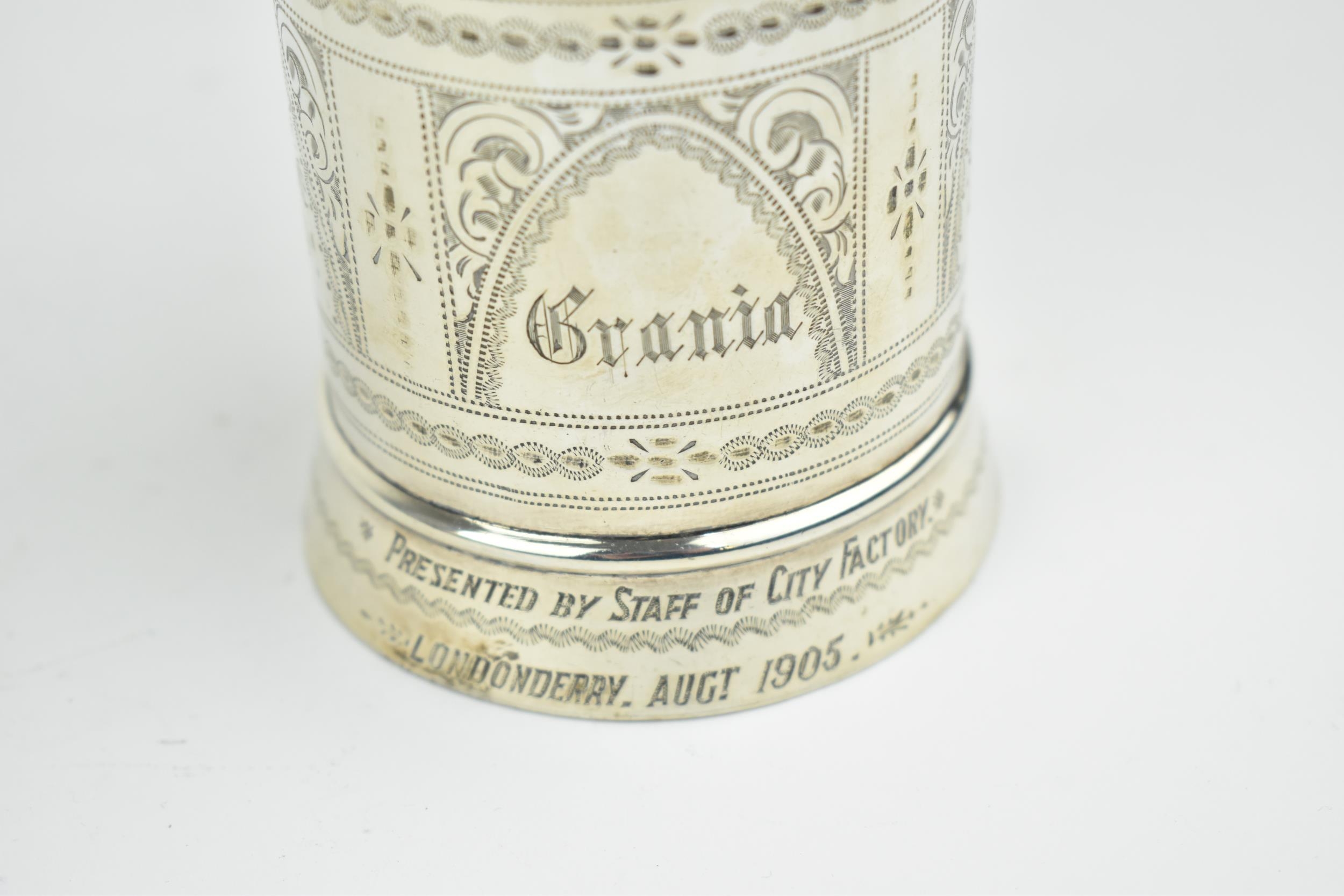 An Edwardian silver christening mug by Cooper Brothers & Sons Ltd, Sheffield 1902, of cylindrical - Image 4 of 5