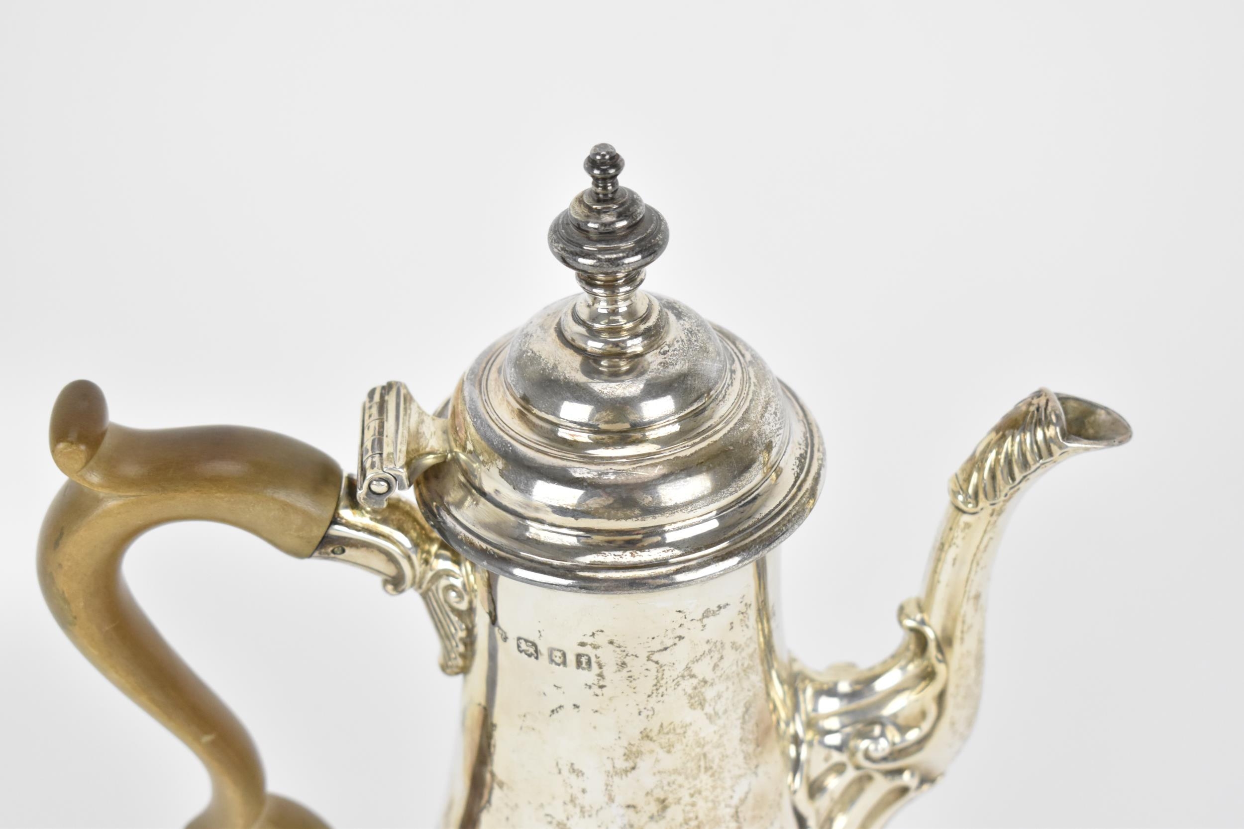 A George V silver coffee pot by Charles & Richard Comyns, London 1921, of tapered form with - Image 2 of 6