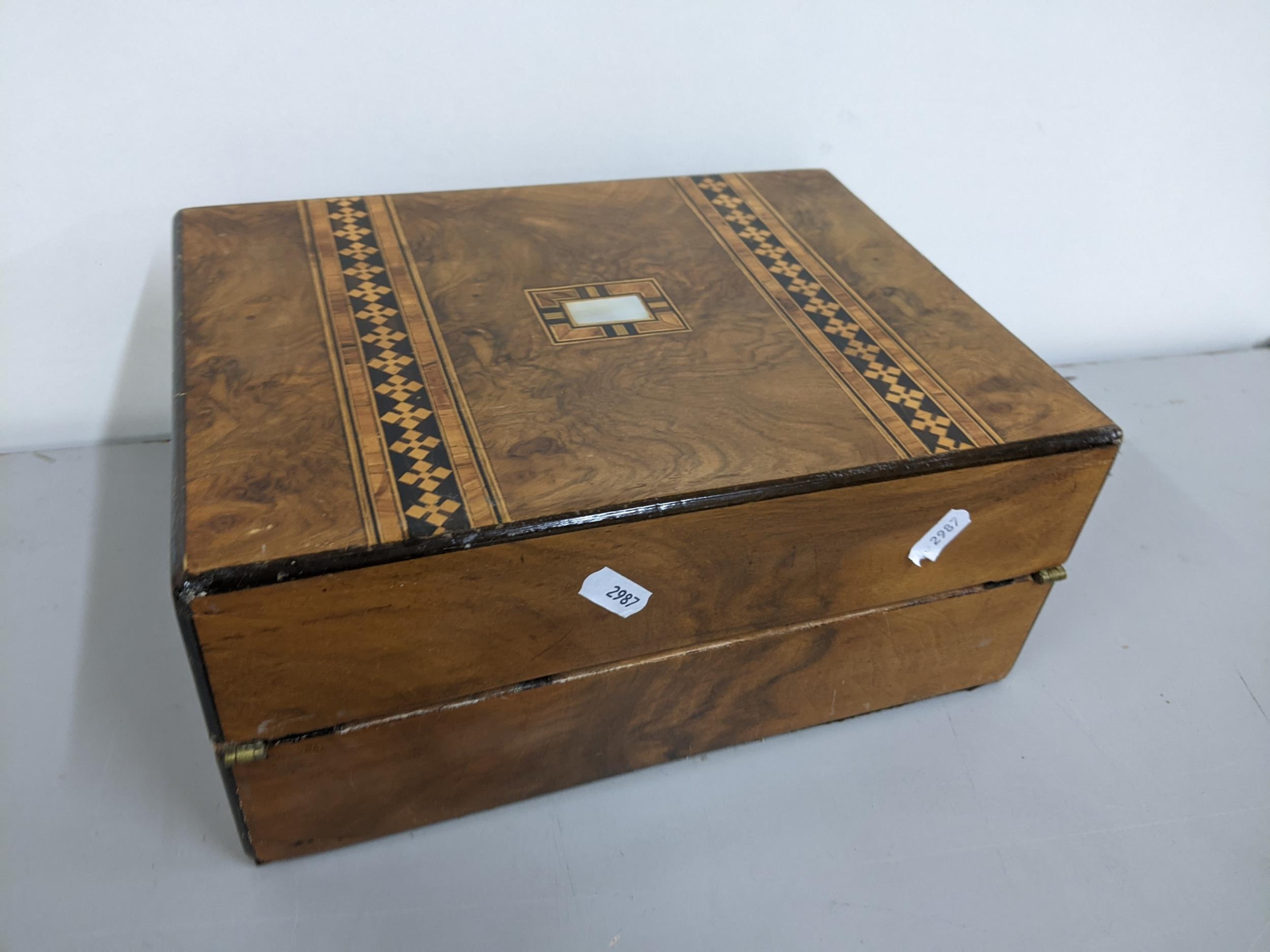 A Victorian walnut Tunbridge ware box having parquetry inlaid and inset with mother of pearl to - Image 2 of 2