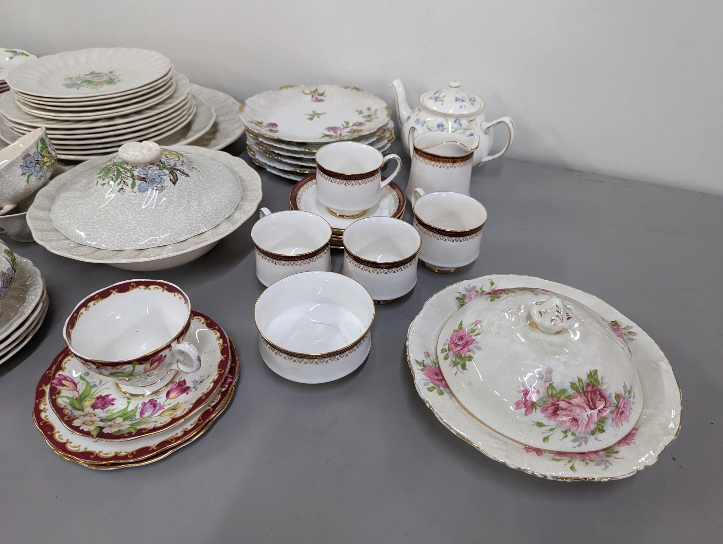 Mixed domestic china to include Royal Doulton Sunderland part dinner service Wedgwood for Mapel & Co - Image 4 of 4
