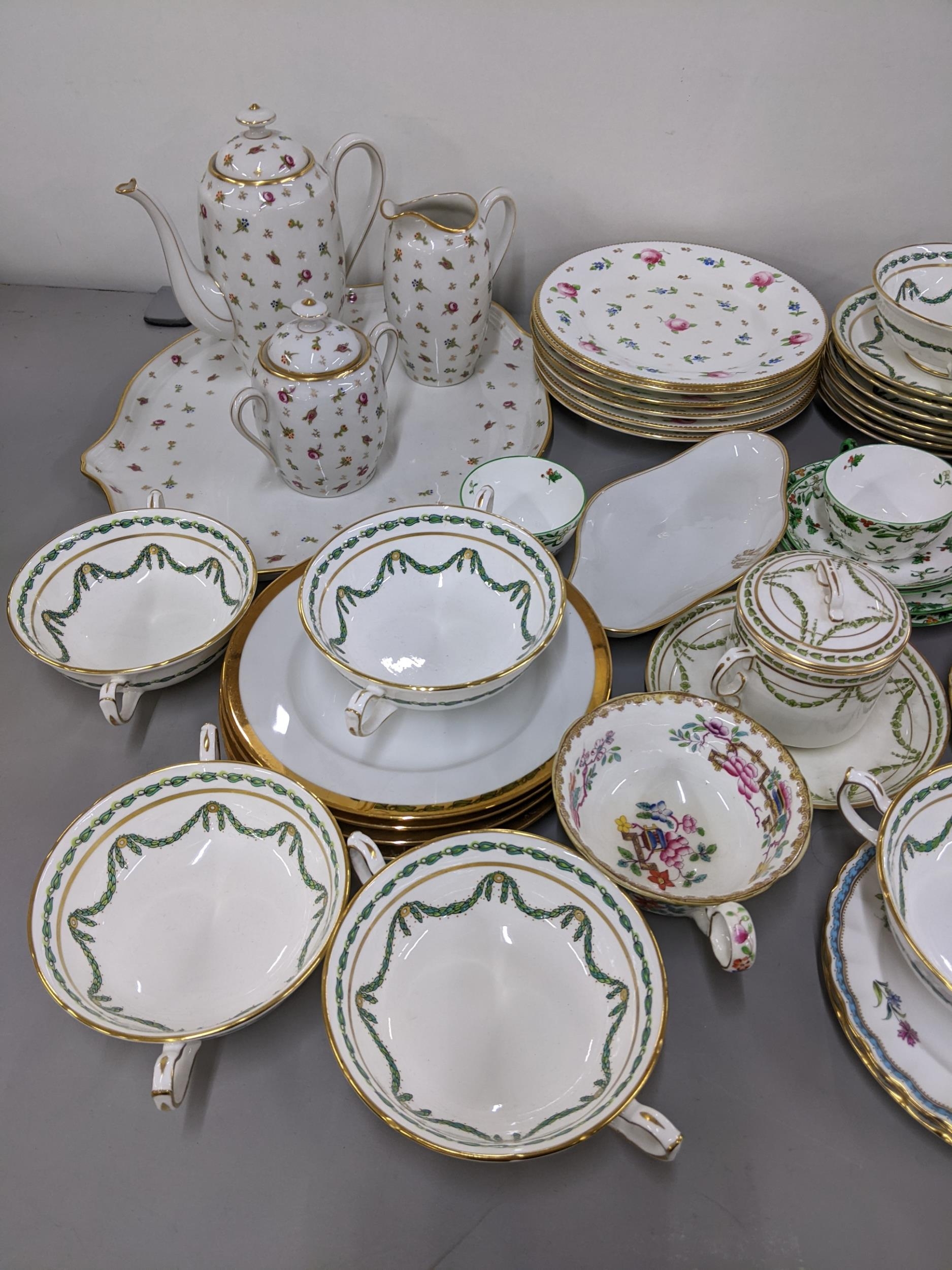 A mixed lot of porcelain to include a Legrand & Co Limoges part tea set, Victorian Coalport - Image 3 of 3