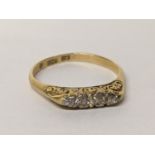 An 18ct gold ladies diamond ring, total weight 3.1g Location: