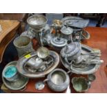 Mixed silver plated items to include a wine cooler, Location: RAB