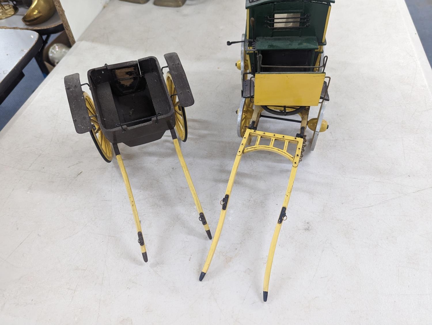 A model horse drawn carriage constructed of wood and metal parts, painted green and yellow with Kent - Image 5 of 5