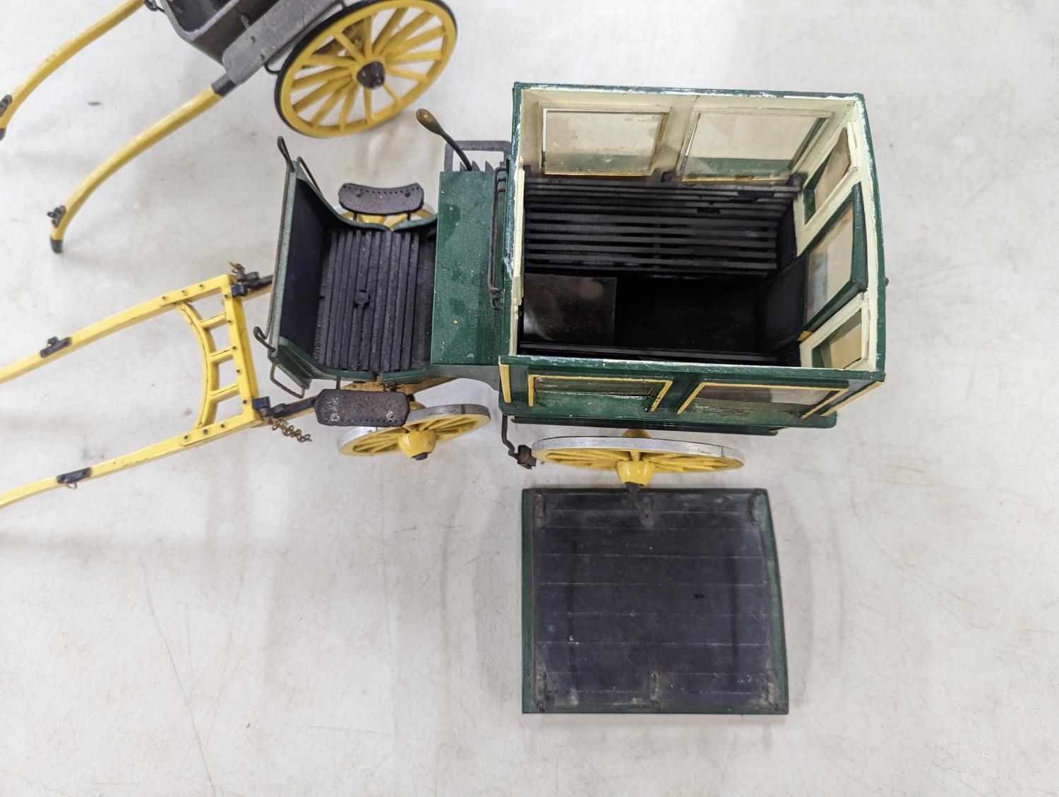 A model horse drawn carriage constructed of wood and metal parts, painted green and yellow with Kent - Image 3 of 5