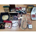 Vintage costume jewellery and watches to include a late 20th century Oscar de la Renta ladies watch,