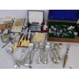 A mixed lot to include a set of fiddle pattern silver plated A1 cutlery with initials,