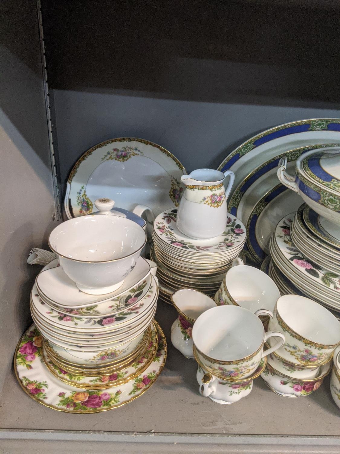 A mixed lot to include W H Grundley part dinner service, a part dinner, coffee and tea service, - Image 2 of 4