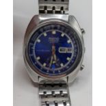 A Seiko chronograph automatic, gents stainless steel wristwatch, having a blue dial with centre